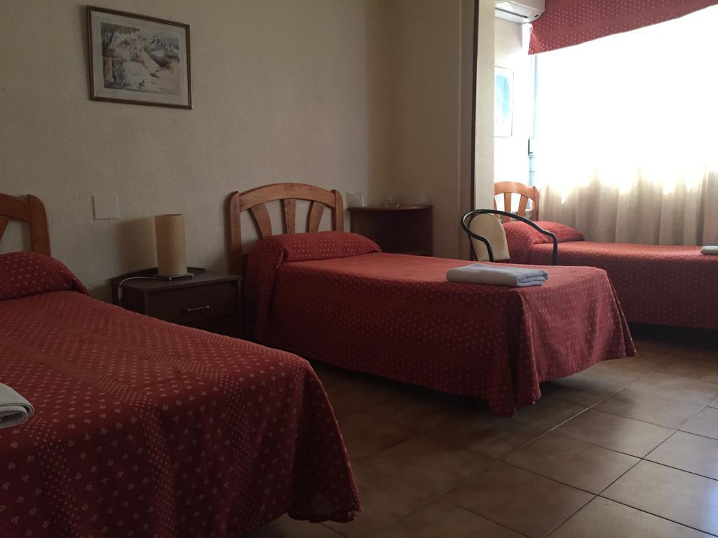 Hostal Jacinto Alcala de Henares Exterior photo
